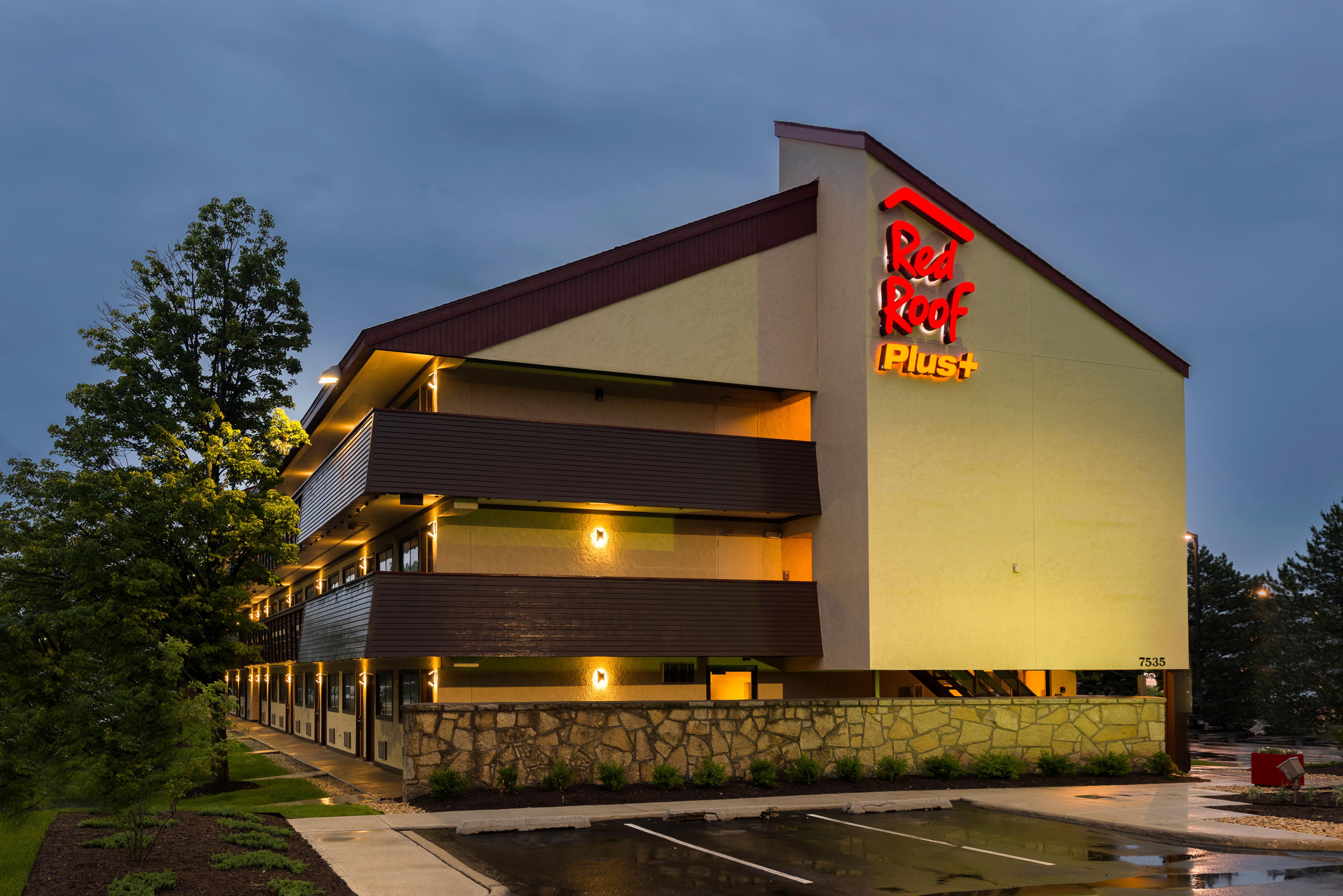 Red Roof Inn Plus+ Chicago - Willowbrook Dış mekan fotoğraf